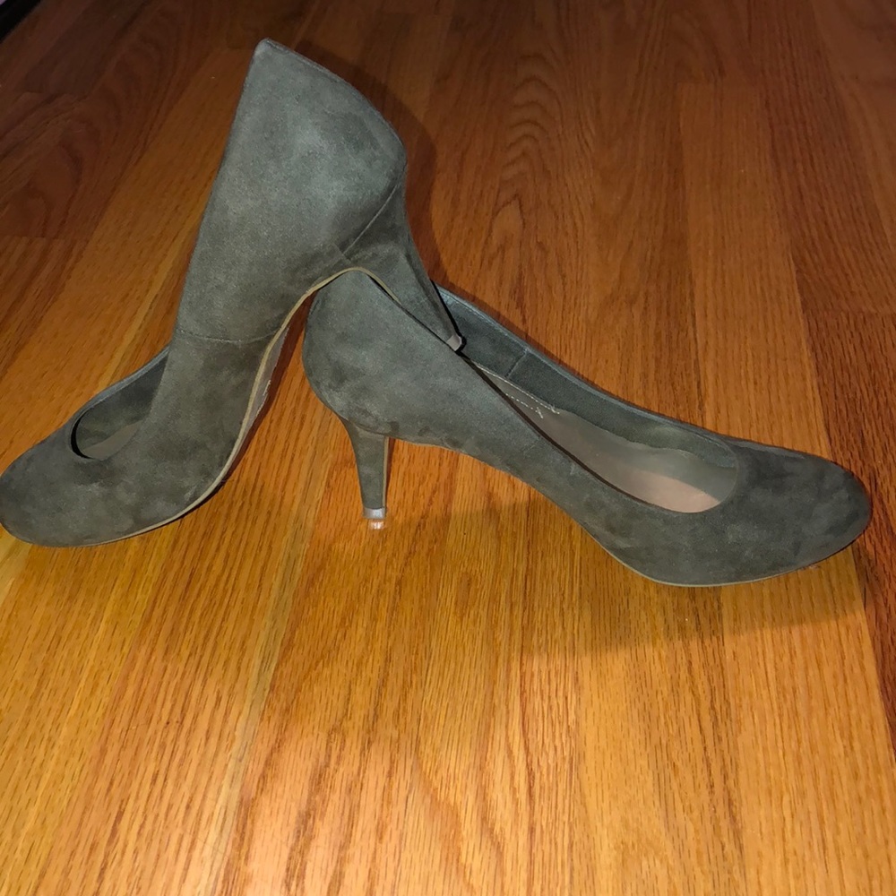 Olive heels